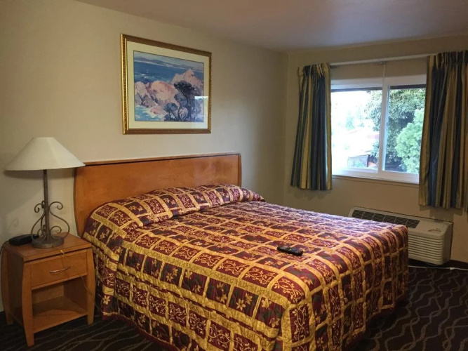 Casa Royal Inn