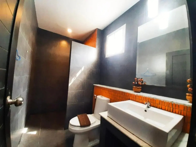 บ้านคาราโอเกะ พูลวิลล่า หัวหิน 3 ห้องนอน (สระส่วนตัว พัก 2-15คน)