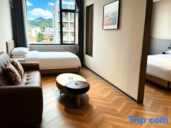 2 Bedrooms Family Suite