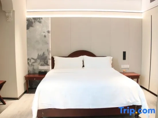 Standard Double Suite