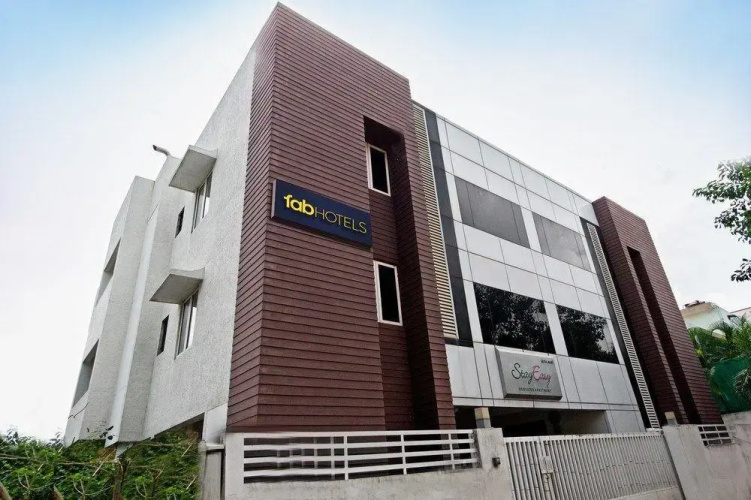 Stayeasy Serviced Apartment