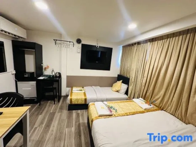Standard Triple Family room