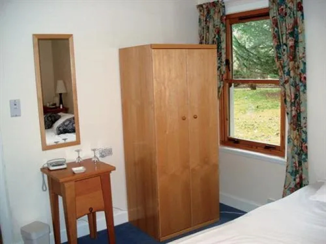 Edinburgh Lodges