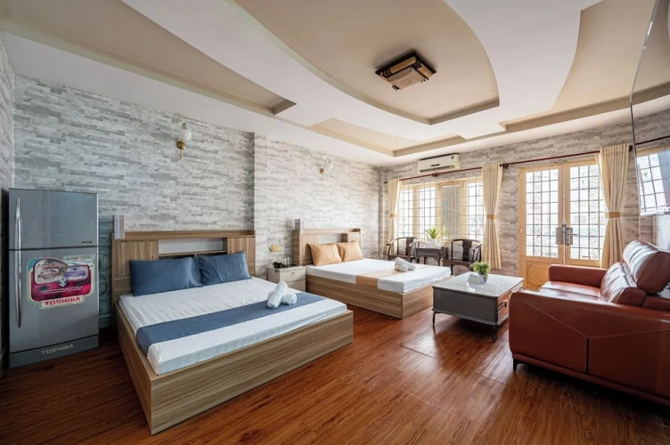 Standard Triple Family room