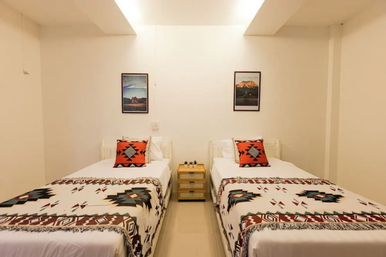 Standard Twin room