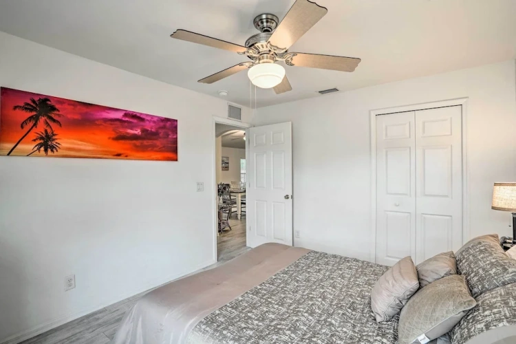 4 Bedrooms Cottage