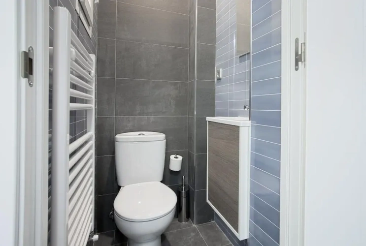 3 Bedrooms Apartment