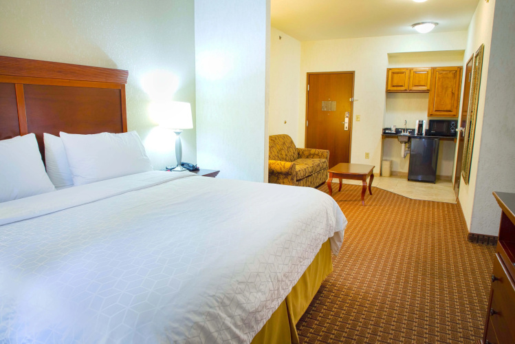 Holiday Inn Express & Suites Center by IHG