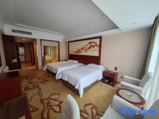 Deluxe Double Family room