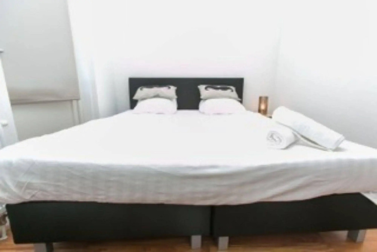 Amsterdam View Apartment