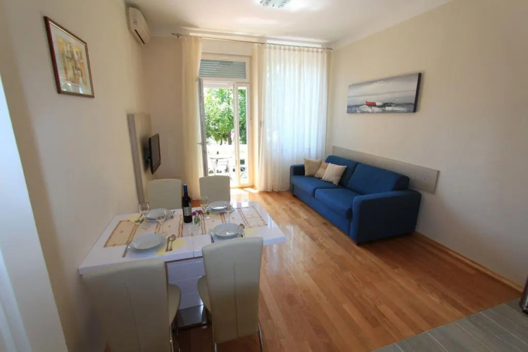 Apartment Laura