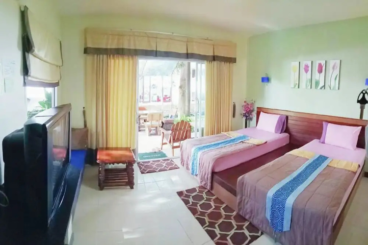 Laguna Resort