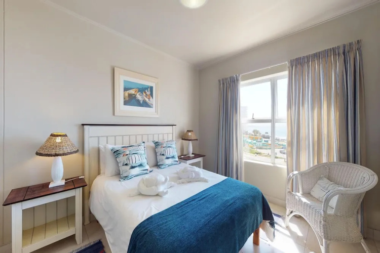 Estoril Beachfront Condo