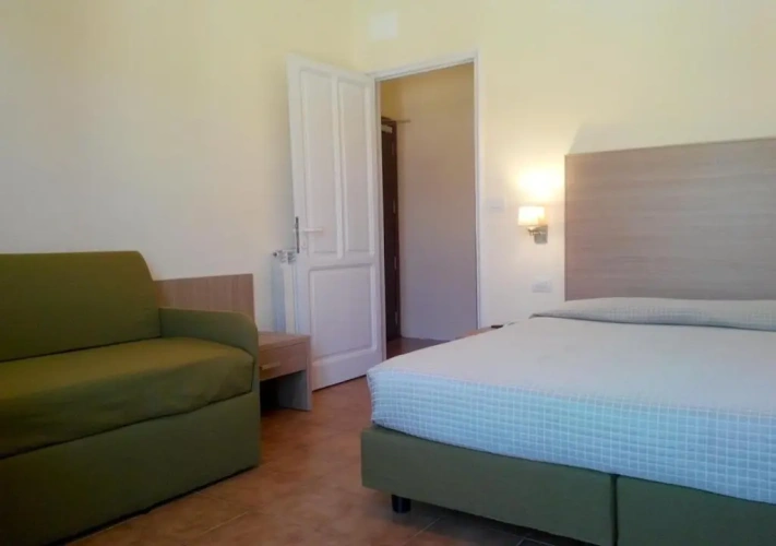 Economy Triple room