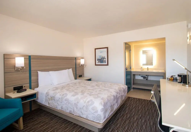 Lemon Heights Inn
