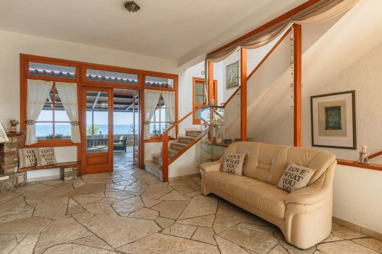 Grekis Hotel & Apartments