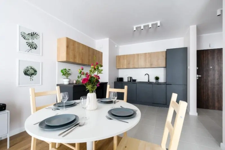 1 Bedroom Quadruple Apartment