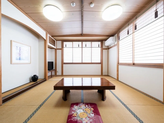 Standard Triple room