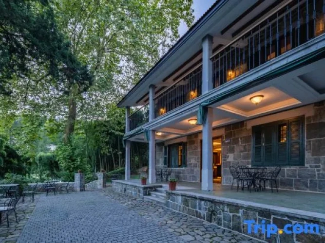 Linshu Hotel (Yinshan Street Transfer Store in Moganshan Scenic Area)