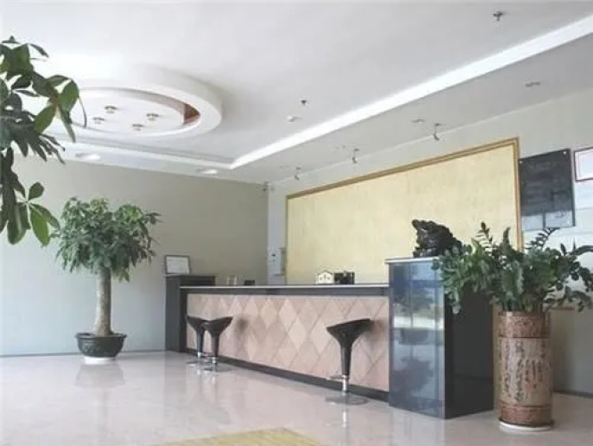 Dongshan Business Hotel