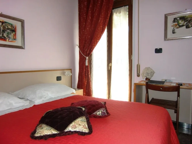 Standard Double room with balcony and with garden view