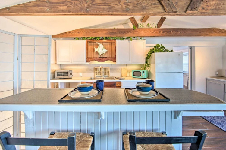 Water Views + Deck: Gun Barrel City Cottage!