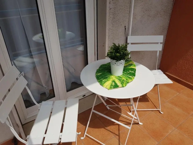 2 Bedrooms Apartment