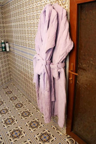 Comfort room
