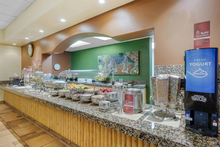Best Western Plus Arroyo Roble Hotel & Creekside Villas photo 14
