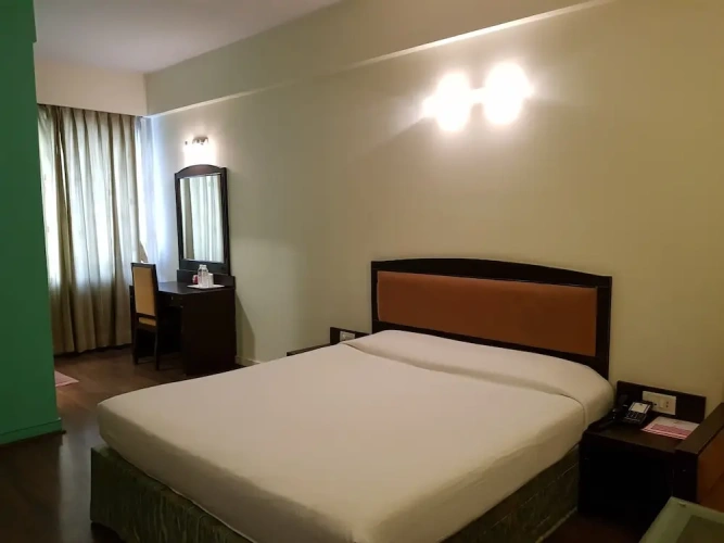 Deluxe Triple room with view