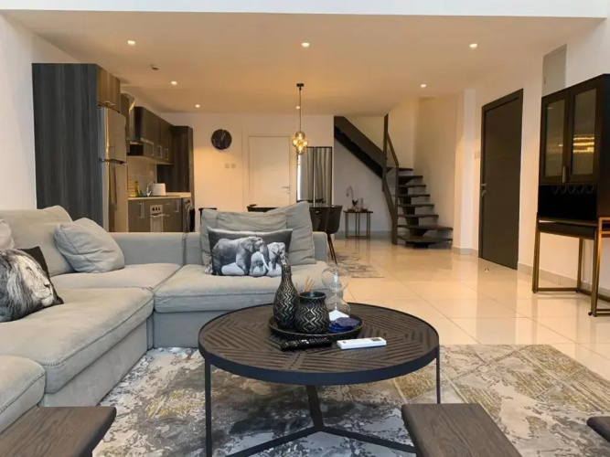 1 Bedroom Duplex Embassy Gardens