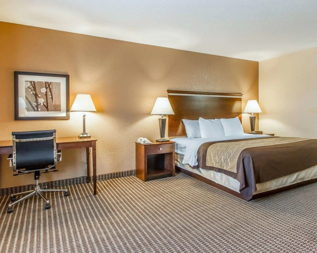 Comfort Inn & Suites
