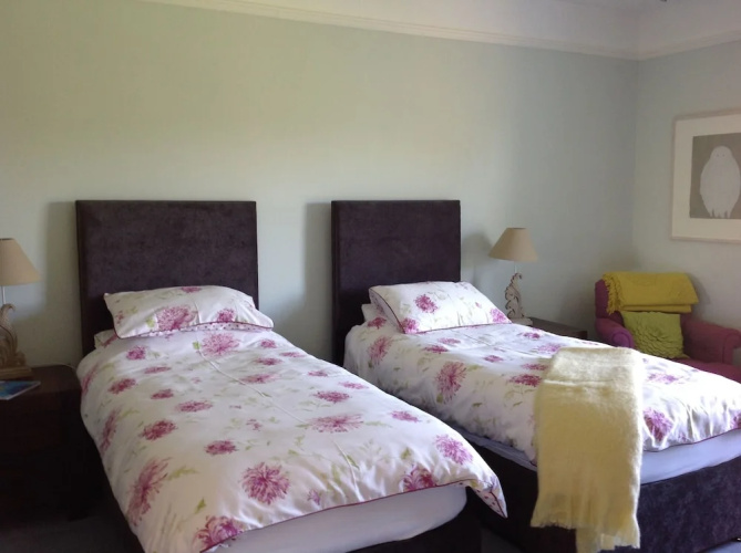 Bolt Hole Earnley