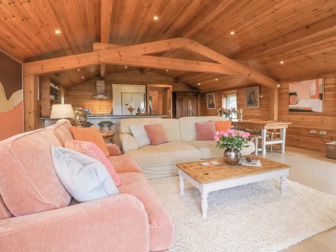 Artisan Lodge