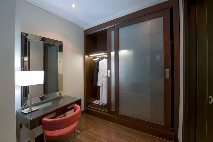 Executive room