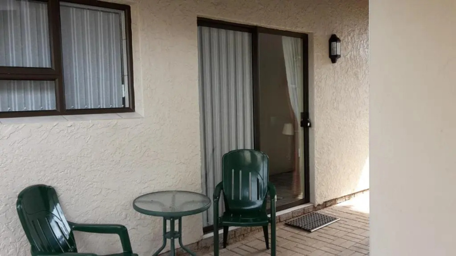 Acacia Grove Guest House