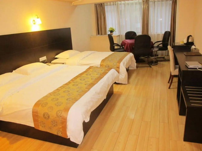 Chengdu Huijun Hotel