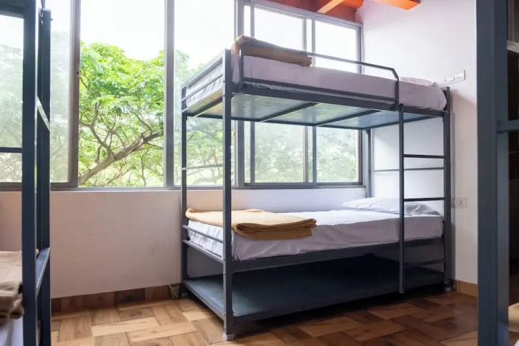 Stopover Backpackers Stay