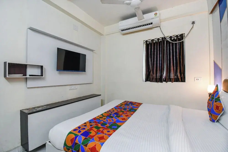 Hotel Green Leaf