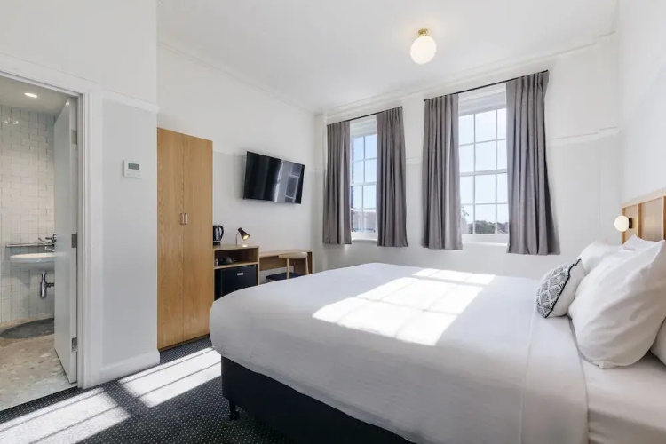 Mortdale Hotel