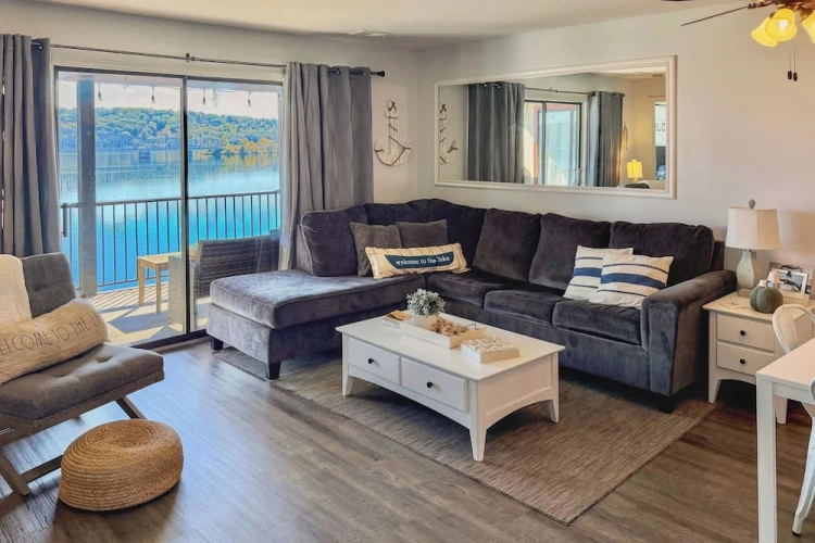 2 Bedrooms Apartment with balcony
