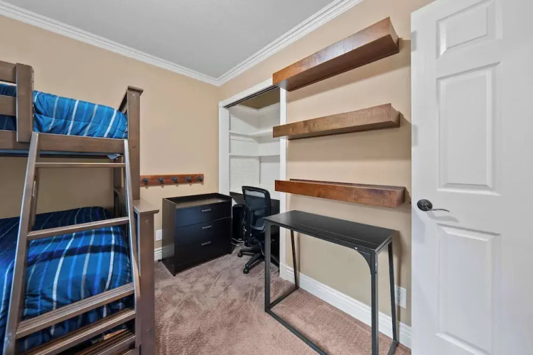 Cozy Aspen Haven Stay for 6