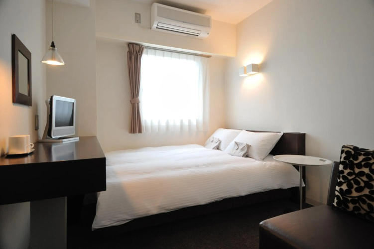 7 Days Hotel Plus