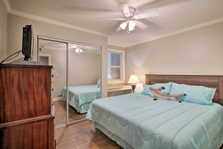 3 Bedrooms Apartment
