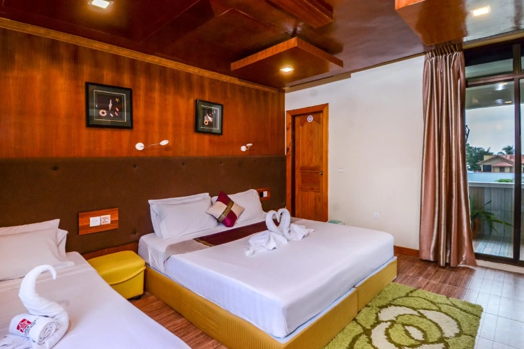 Deluxe Triple room with sea view