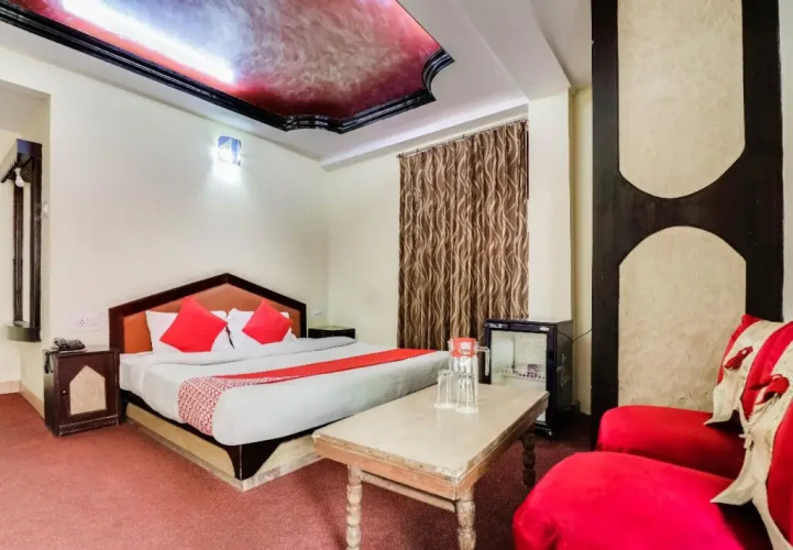 OYO Rooms Circular Road Valley View