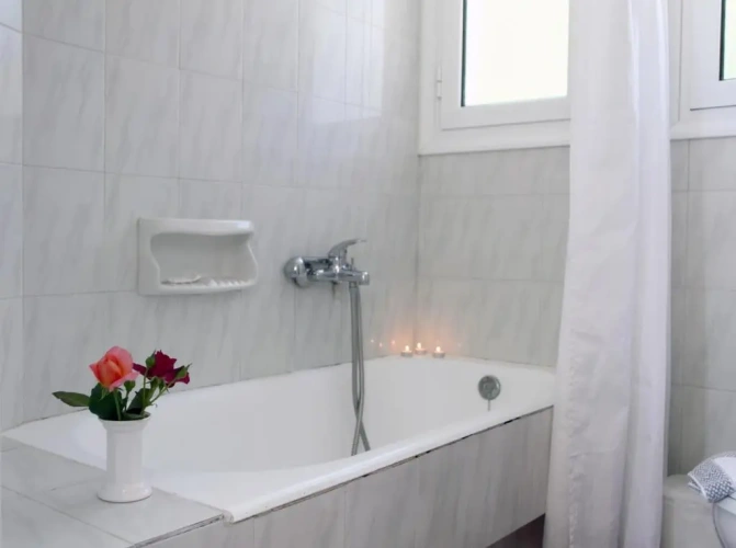 1 Bedroom Apartment with sea view