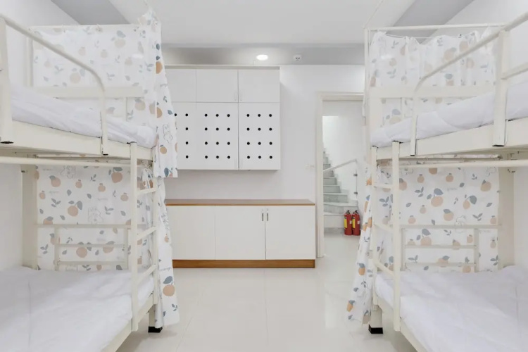 Saigon Authentic Hostel & Tours