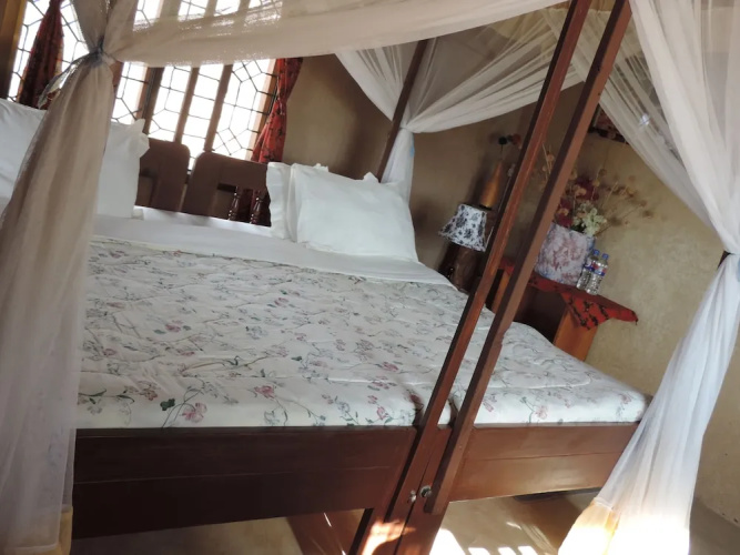 Ruaha Hilltop Lodge
