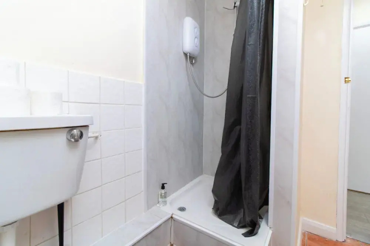 Brookvale Guest House Room 5